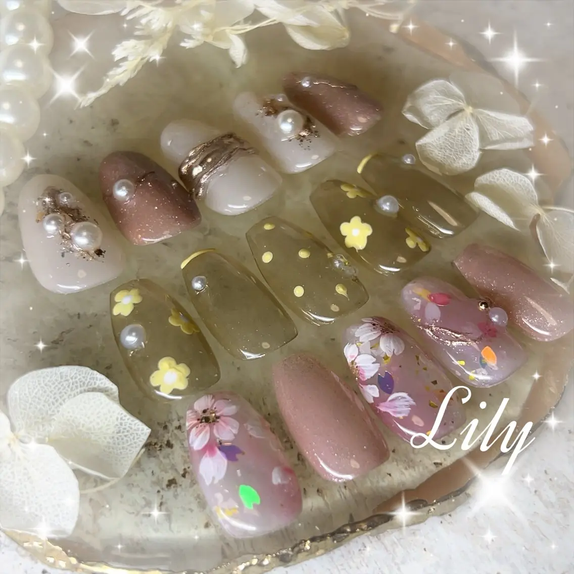 ネイル ハンドネイル Lily*nail 🌻Mii🌻のネイルデザイン