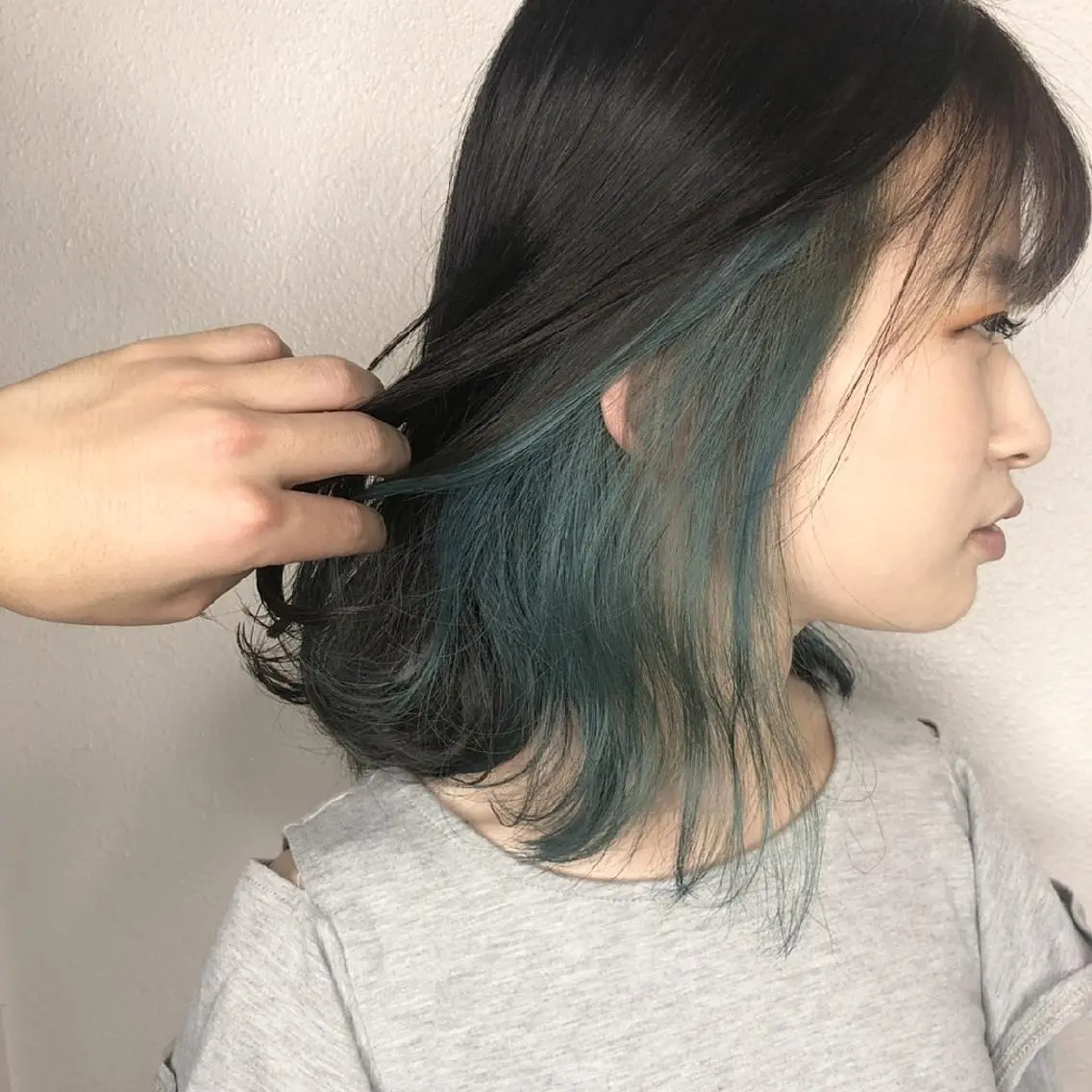 ミディアム カラー ヘアアレンジ エメラルドグリーン インナーカラー カット ヘアカラー トリートメント 竹内啓太 ボブのヘアスタイル