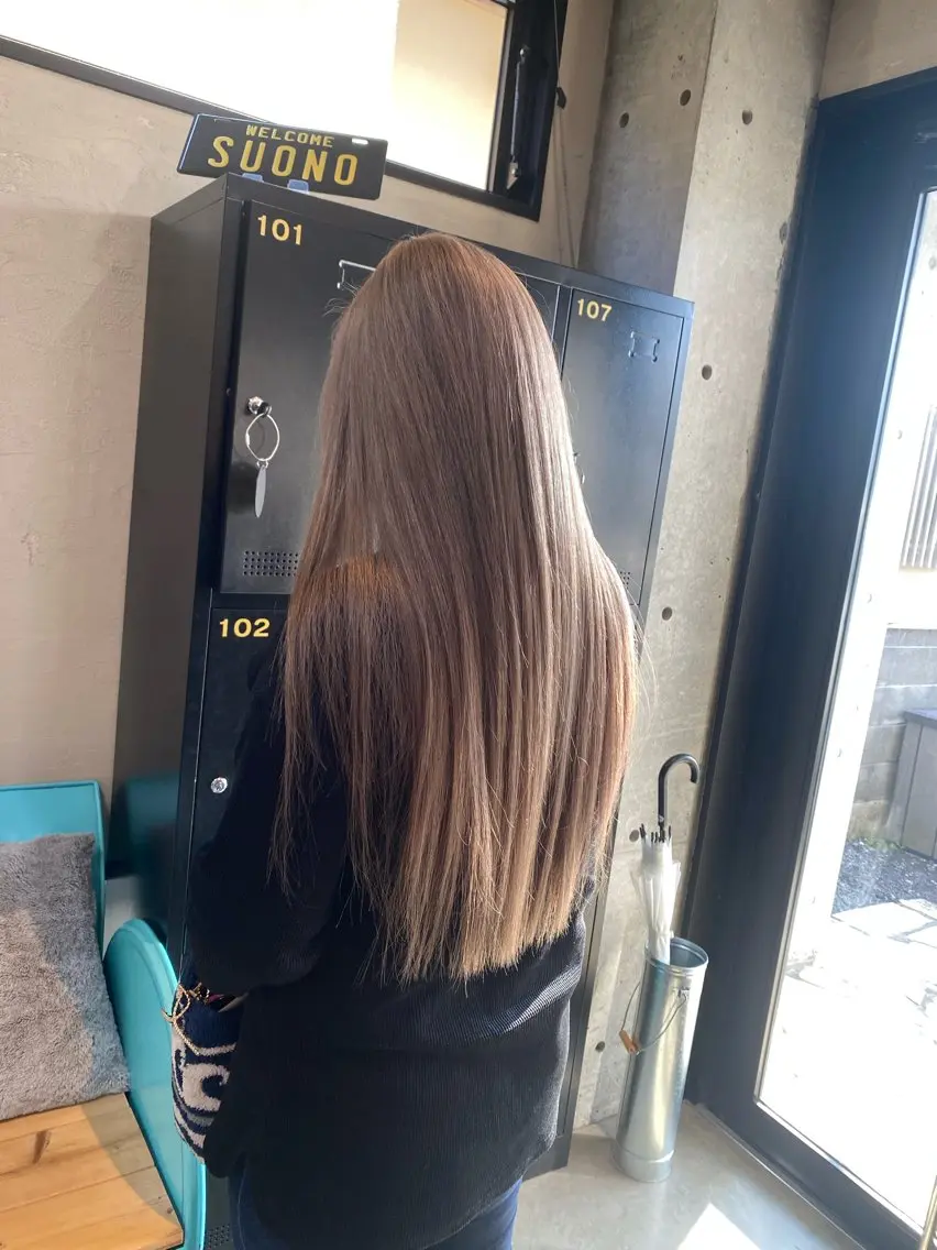 ロング カラー ベージュカラー ブリーチ ケアブリーチ ミルクティーベージュ ブリーチムラ修正 /ハイトーン/青砥大のヘアスタイル