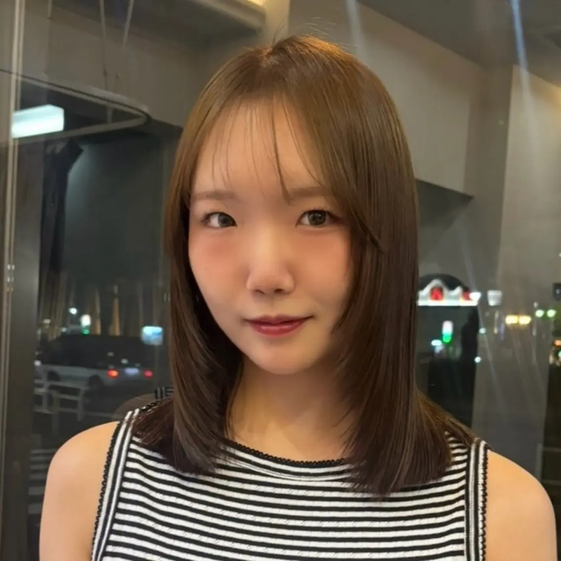 セミロング カット ヘアカラー 【透明感カラー/オリ ーブ】シオリのヘアスタイル