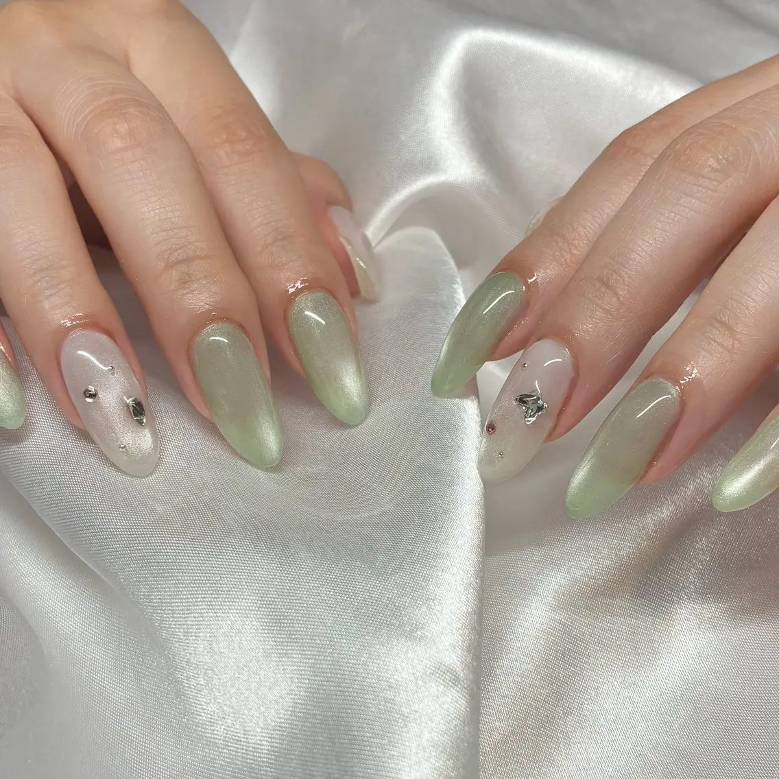 ネイル ジェルネイル マグネットネイル ハンドネイル Nail ヌシん家 AKANEのネイルデザイン