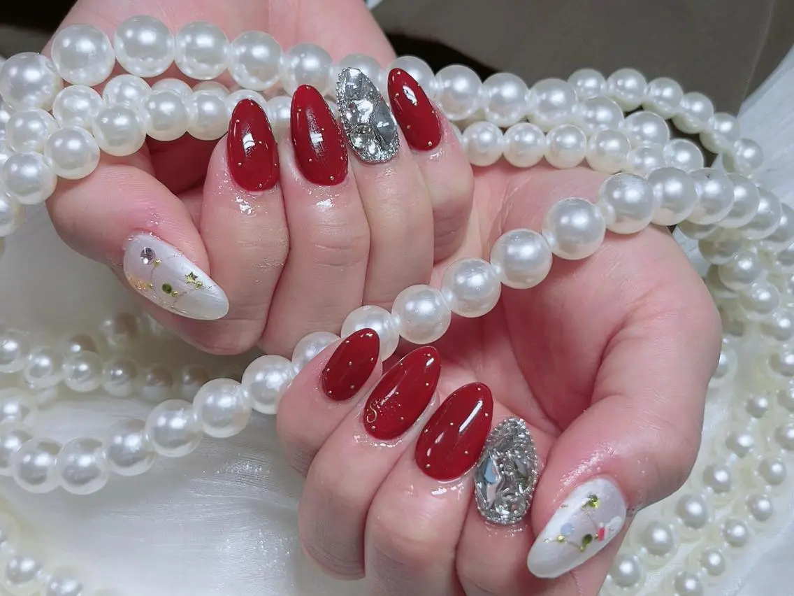 ネイル オーロラネイル 長さ出し フレンチネイル ガーリー キラキラネイル ハンドネイル Lucky nail salonのネイルデザイン