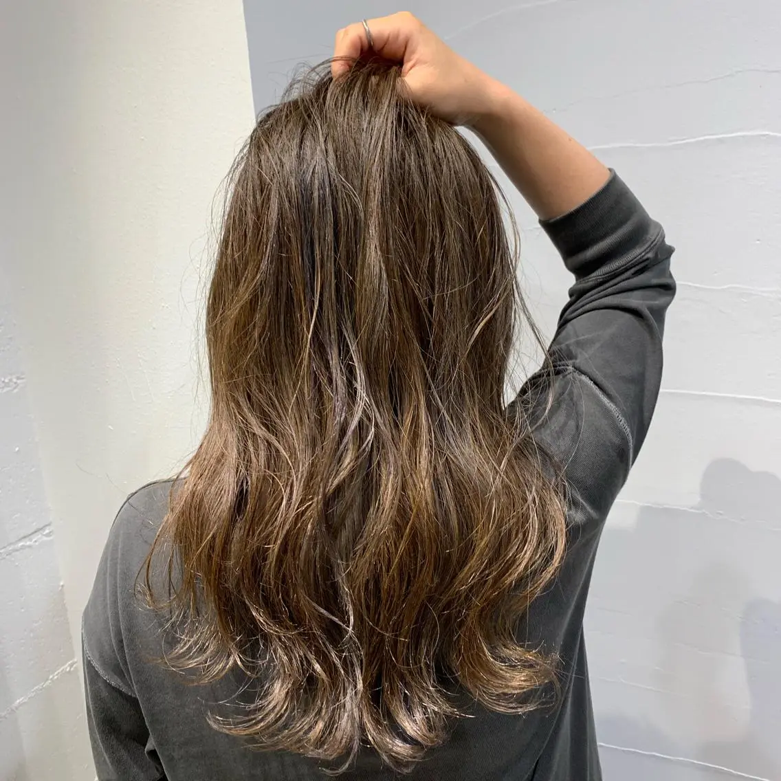 セミロング . AYUKAのヘアスタイル