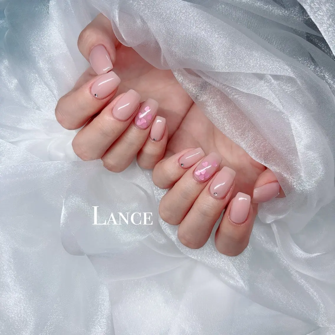 ネイル フレンチネイル キラキラネイル 韓国ネイル 春ネイル ワンホンネイル ハンドネイル Lance nailのネイルデザイン