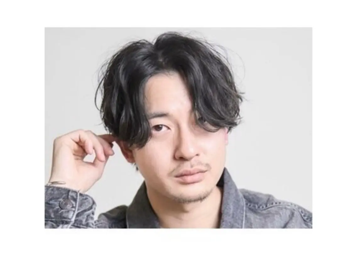 シャドウパーマ + 骨格矯正カットの写真