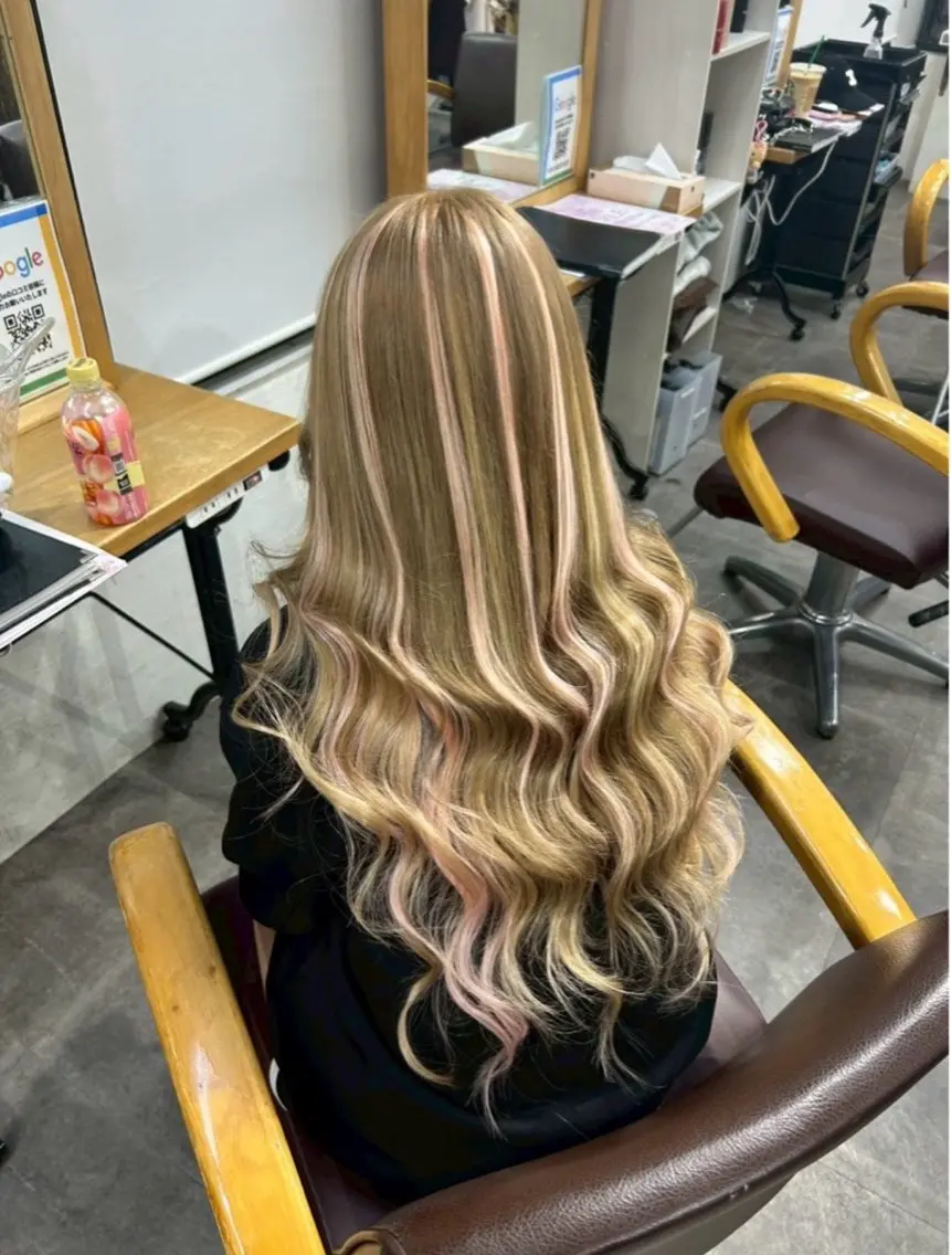 ロング ヘアカラー エクステ ⭐️U-topia ⭐️和泉田　りさ⭐️のヘアスタイル