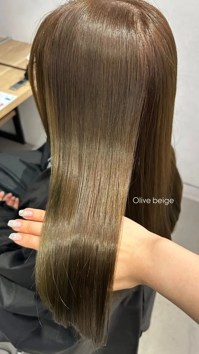 ロング カラー ブリーチ ハイトーンカラー ブリーチなしカラー ボブ ロング REINA☁️透明感 カラー/ぷつっと♡のヘアスタイル