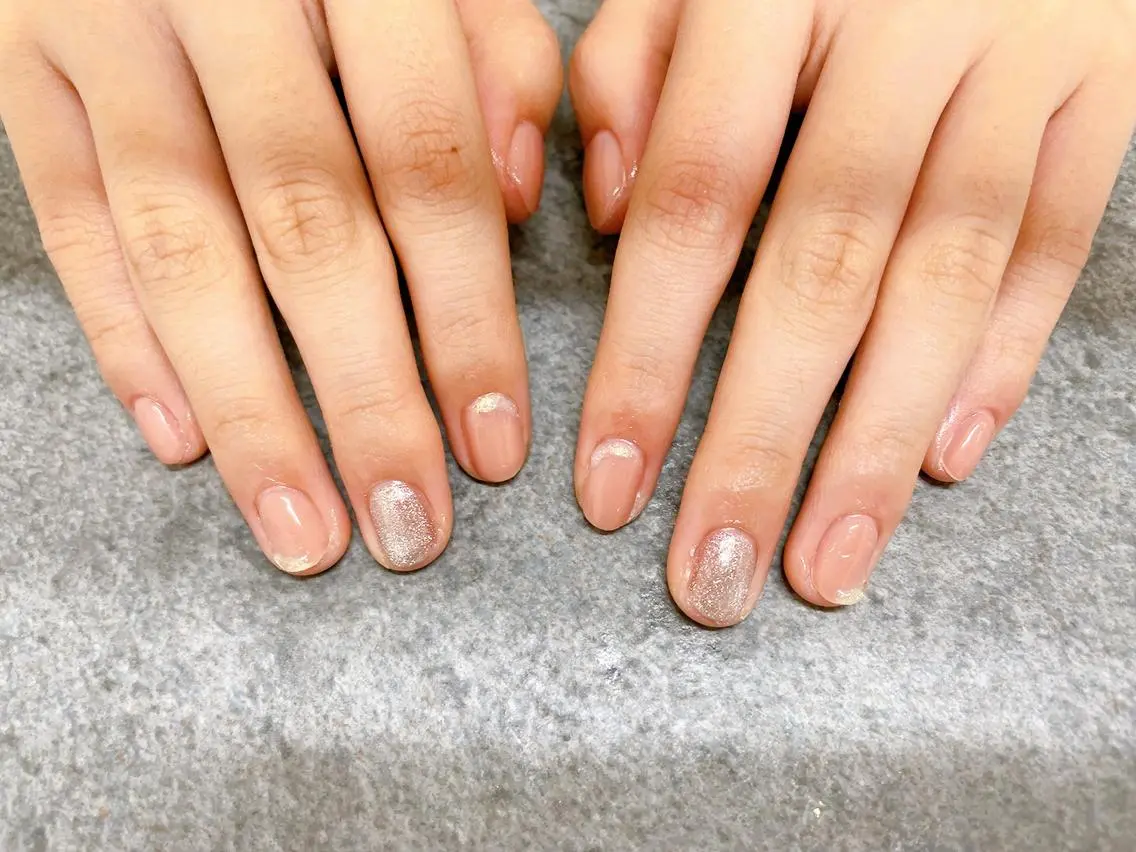 ネイル オーロラネイル フラワーネイル フットネイル フレンチネイル ジェルネイル ハンドネイル mogunail &blowのネイルデザイン
