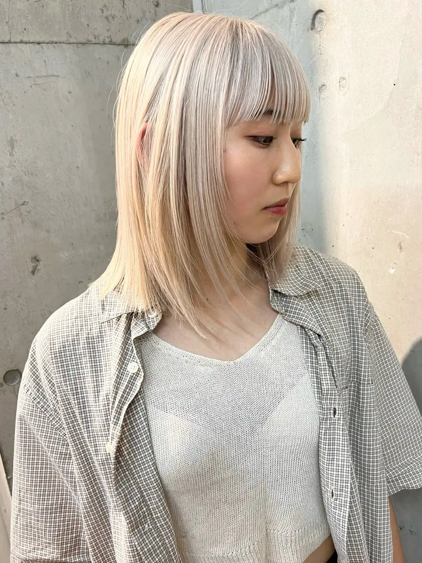 ミディアム カラー ヘアアレンジ ミディアムパーマ ブリーチ ブロンド ケアブリーチ ダブルカラー ヘアカラー トリートメント lani ブリーチ /ダブルカラーのヘアスタイル