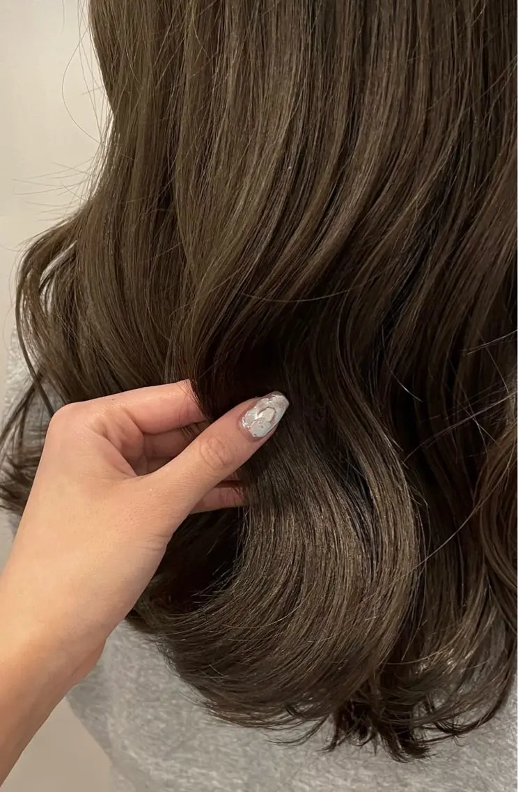 ロング カット ヘアカラー イザワサヤ/梅田 /レイヤーカットのヘアスタイル