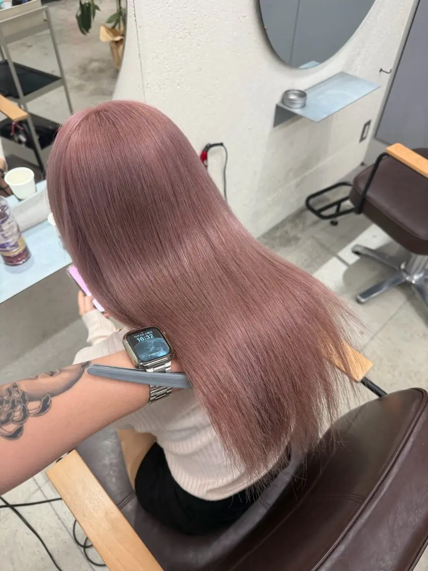 セミロング カラー ヘアカラー 高島 凜のヘアスタイル