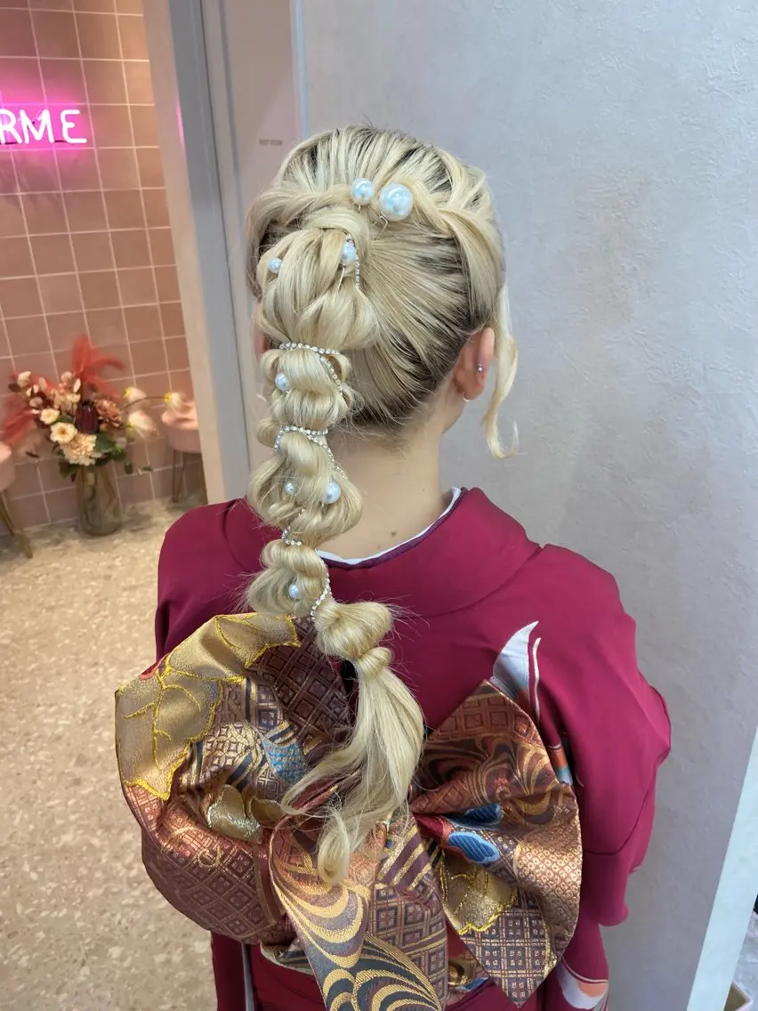 ロング ヘアアレンジ 成人式 ヘアセット 新宿/韓国ヘア 中明度カラー/かやのヘアスタイル
