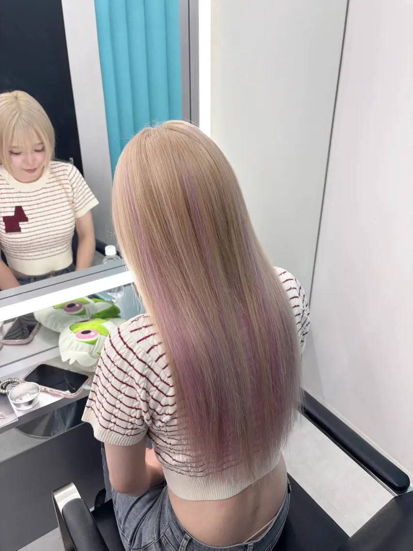 ロング カラー ヘアカラー エクステ TACE AYANOのヘアスタイル