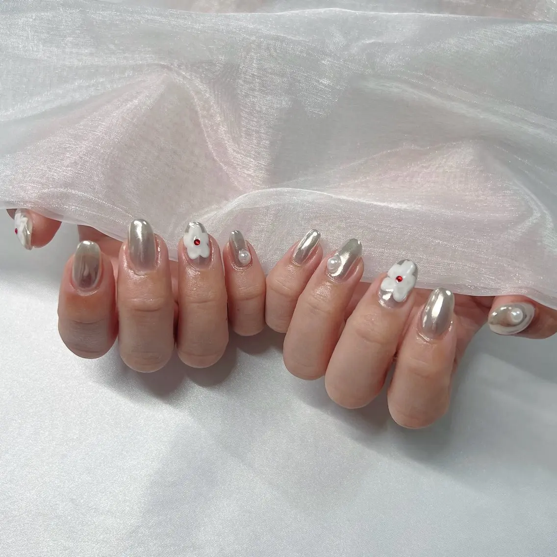 ネイル ジェルネイル 韓国ネイル ラメ(グリッター) マグネットネイル ミラーネイル ハンドネイル nail salon Rewardのネイルデザイン