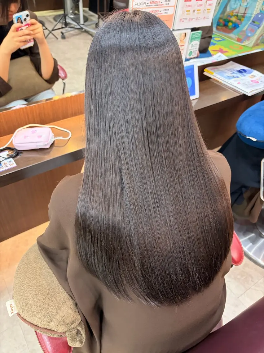 ロング 髪質改善 トリートメント 酸熱トリートメント 縮毛矯正 トリートメント EARTH kazu🐰のヘアスタイル