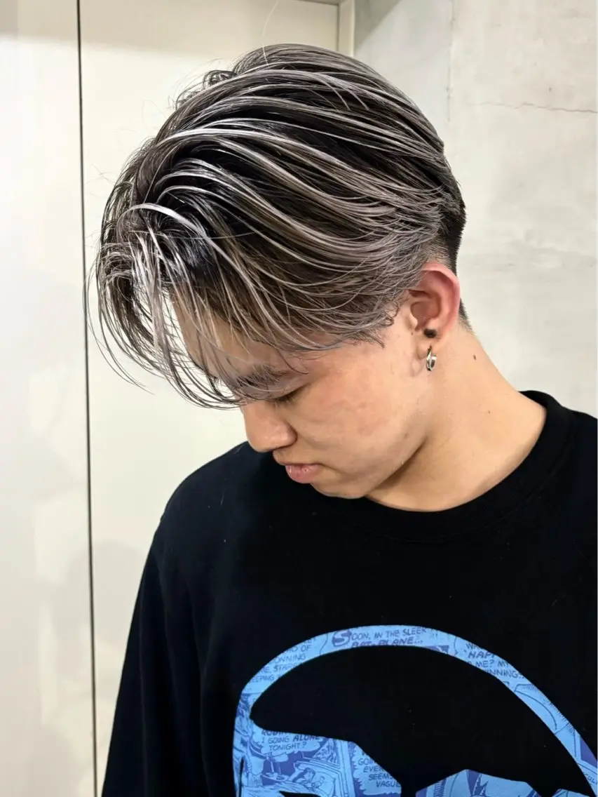 ショート カラー メンズ メンズバレイヤージュ メンズハイライト バレイヤージュ ハイライトカラー ハイライト メンズバレイヤージュ 中野裕介のヘアスタイル