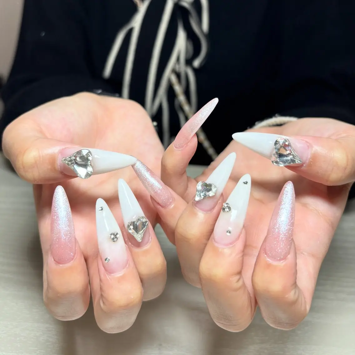 ネイル I pinknail 韓国風·持ち込み専門のネイルデザイン
