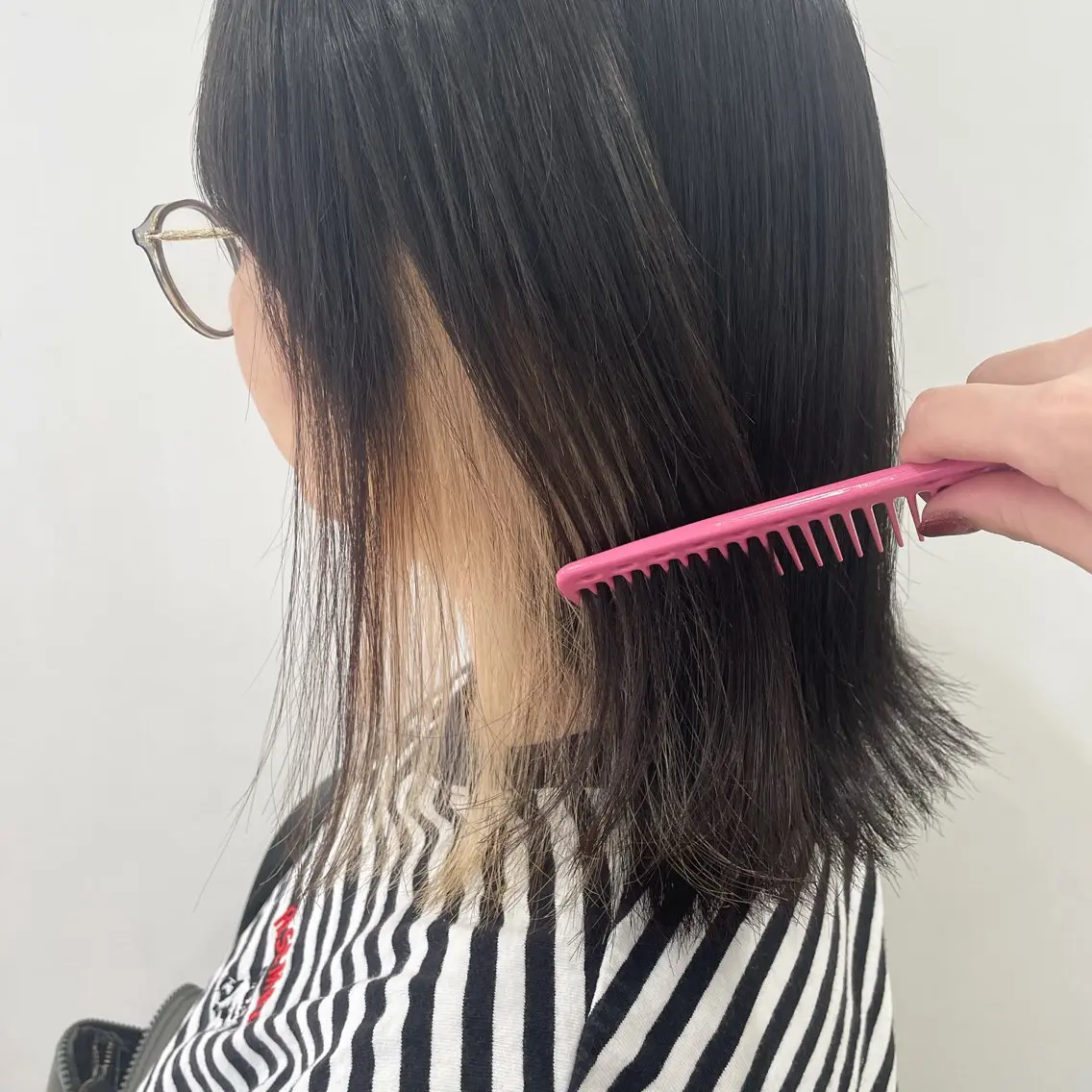 ミディアム カラー イヤリングカラー clan .のヘアスタイル
