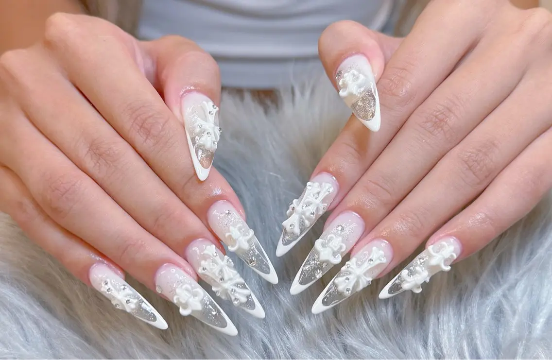 ネイル ハンドネイル ハンドケア Anh Nail 歌舞伎町のネイルデザイン