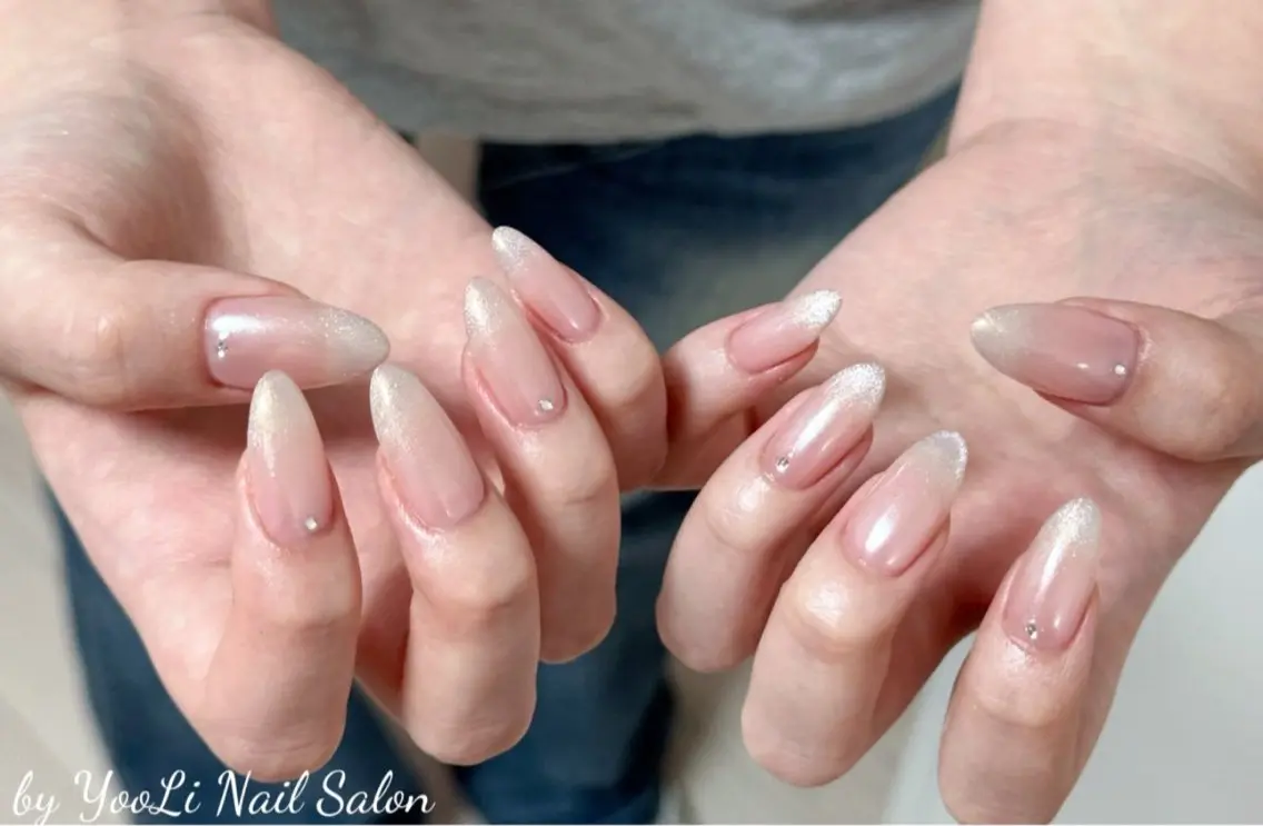 ネイル アートネイル オーロラネイル チークネイル フレンチネイル ガラスフレンチ 🎀🎀YooLi Nail Salonのネイルデザイン