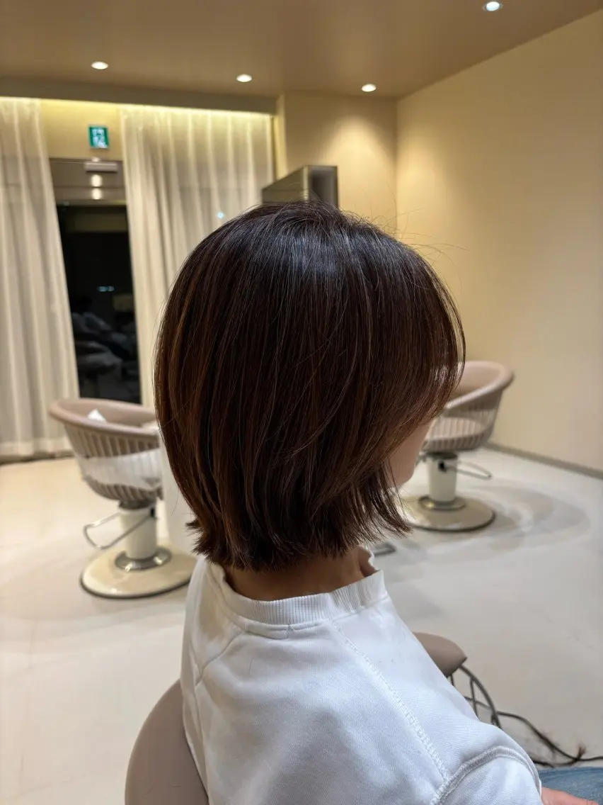 ミディアム ボブ くびれヘア レイヤーカット カット ショート・ボブ✨南 津麦のヘアスタイル
