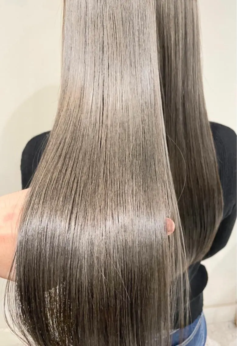 カット＋イルミナカラー＋コスメストレート(アイロン有)＋髪質改善サブリミックトリートメントの写真