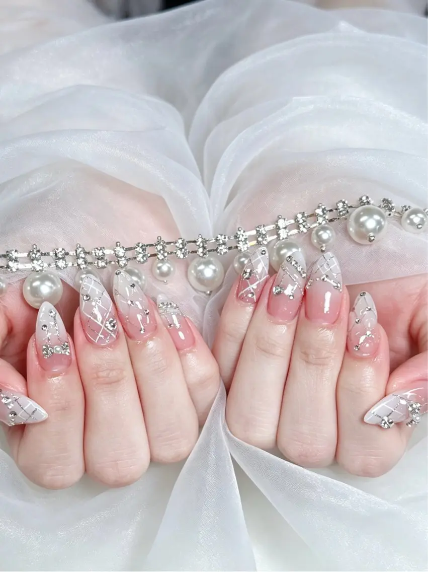 ネイル ハンドネイル ハンドケア 【ENサロン】 Rei🎀Nailのネイルデザイン