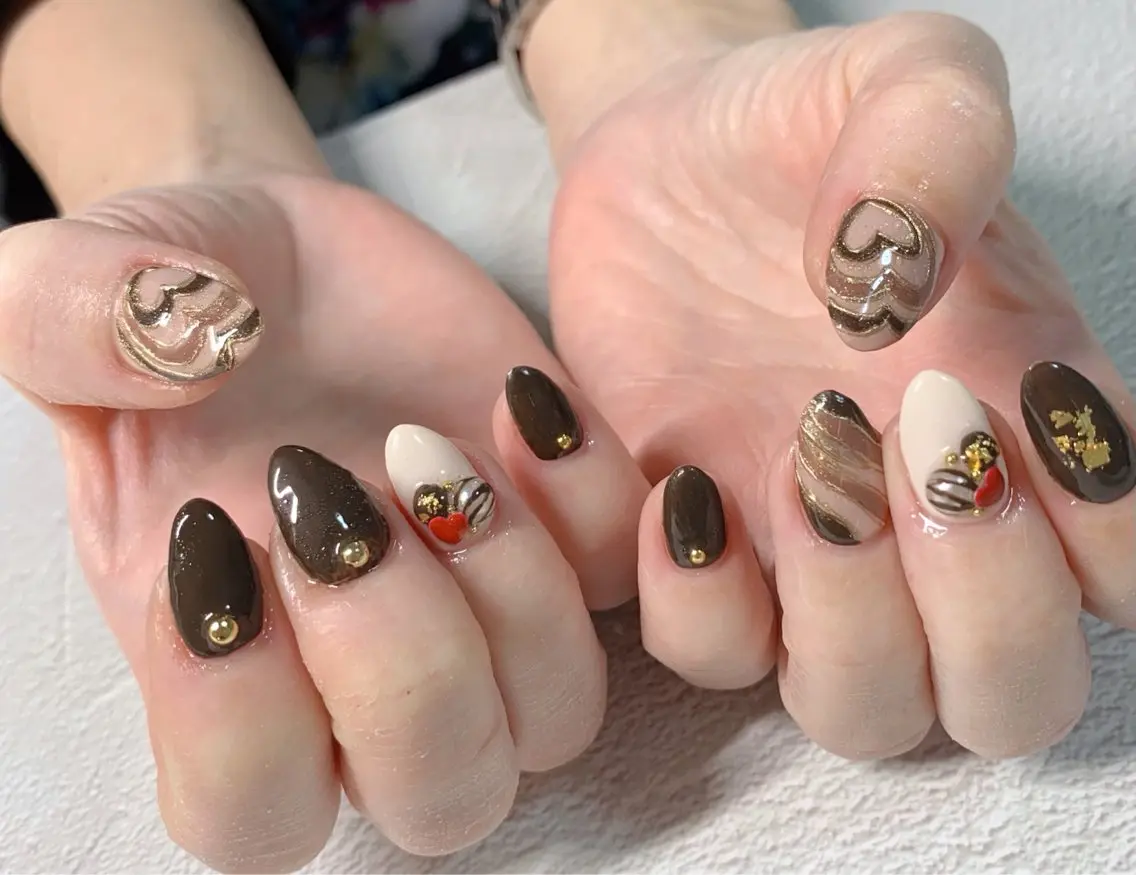 ネイル Agu. Nail tomoのネイルデザイン