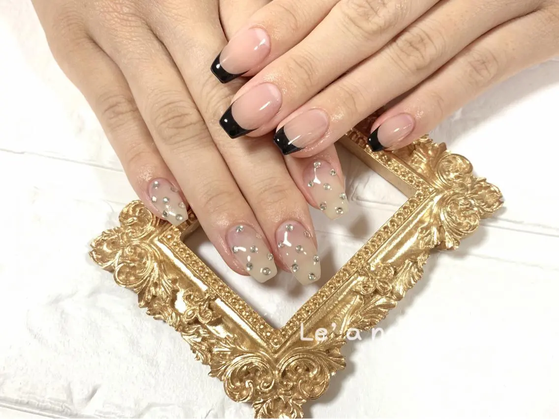 ショート カラー ネイル Le’a NailSalonのネイルデザイン