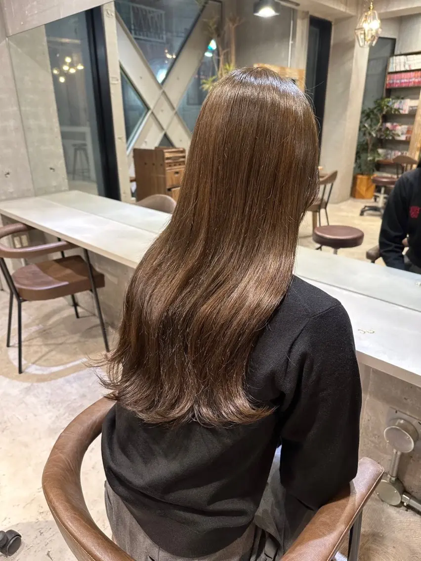 ロング カラー ベージュカラー ブリーチ ブリーチなしカラー トリートメント tamakawa hinaのヘアスタイル