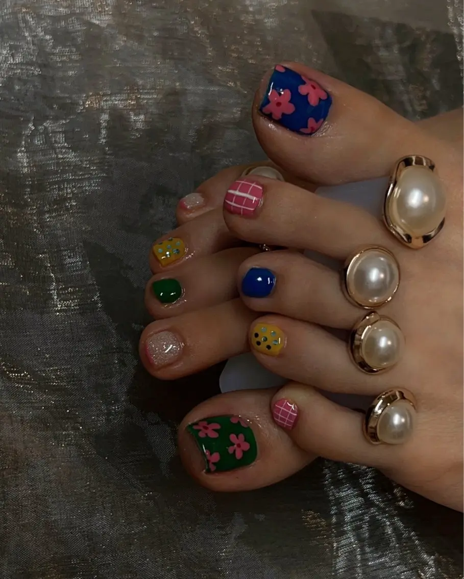 ネイル フットネイル rii .eye/nailのマツエク・マツパデザイン