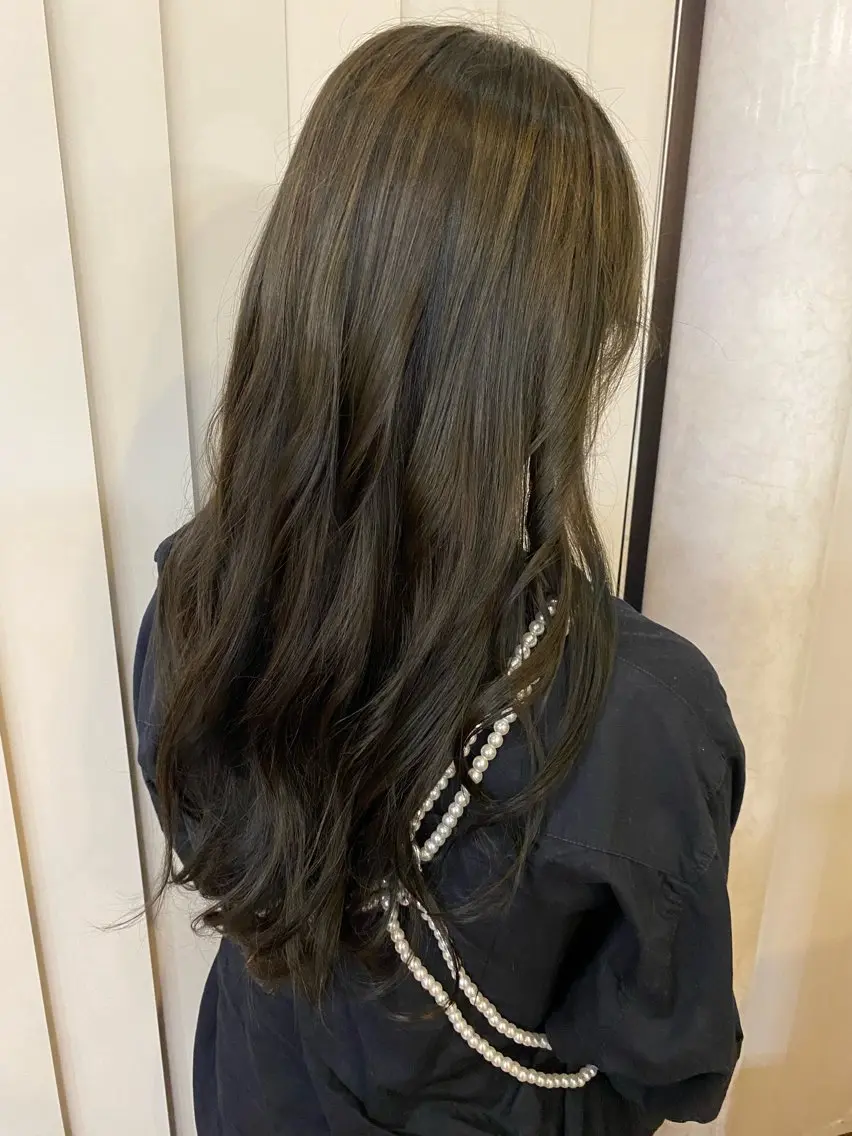 カラー グレージュ オリーブグレージュ オリーブグレー セットアップ るかのヘアスタイル