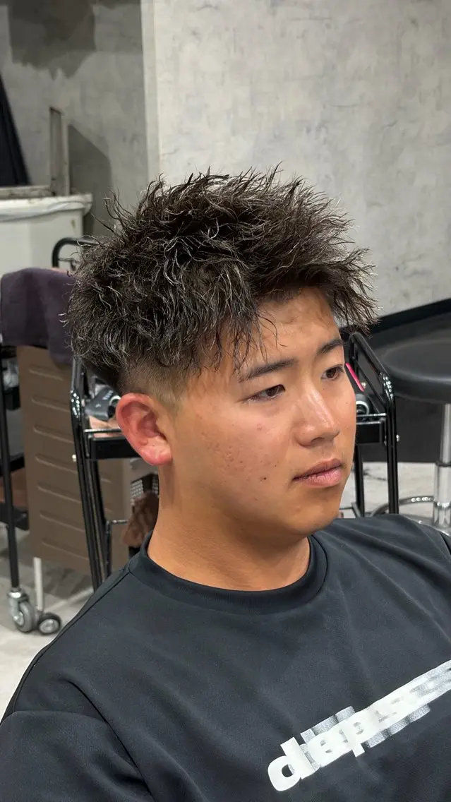 メンズ アップバング 丸田 恭平のヘアスタイル