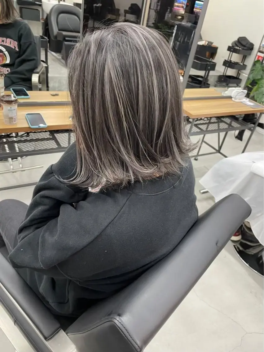 セミロング ショートボブ セミロングパーマ 韓国風カラー ボブ ハイライト カット ヘアカラー トリートメント ヘアセット hair terra ce M奈良店のヘアスタイル