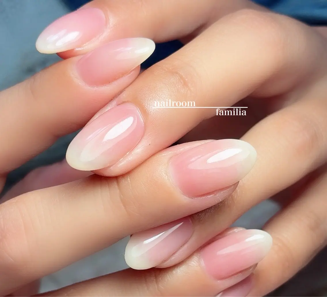 ネイル ハンドネイル -nailroom- familiaのネイルデザイン