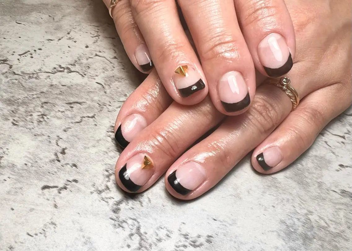 ネイル フレンチネイル Nails Prost!のネイルデザイン
