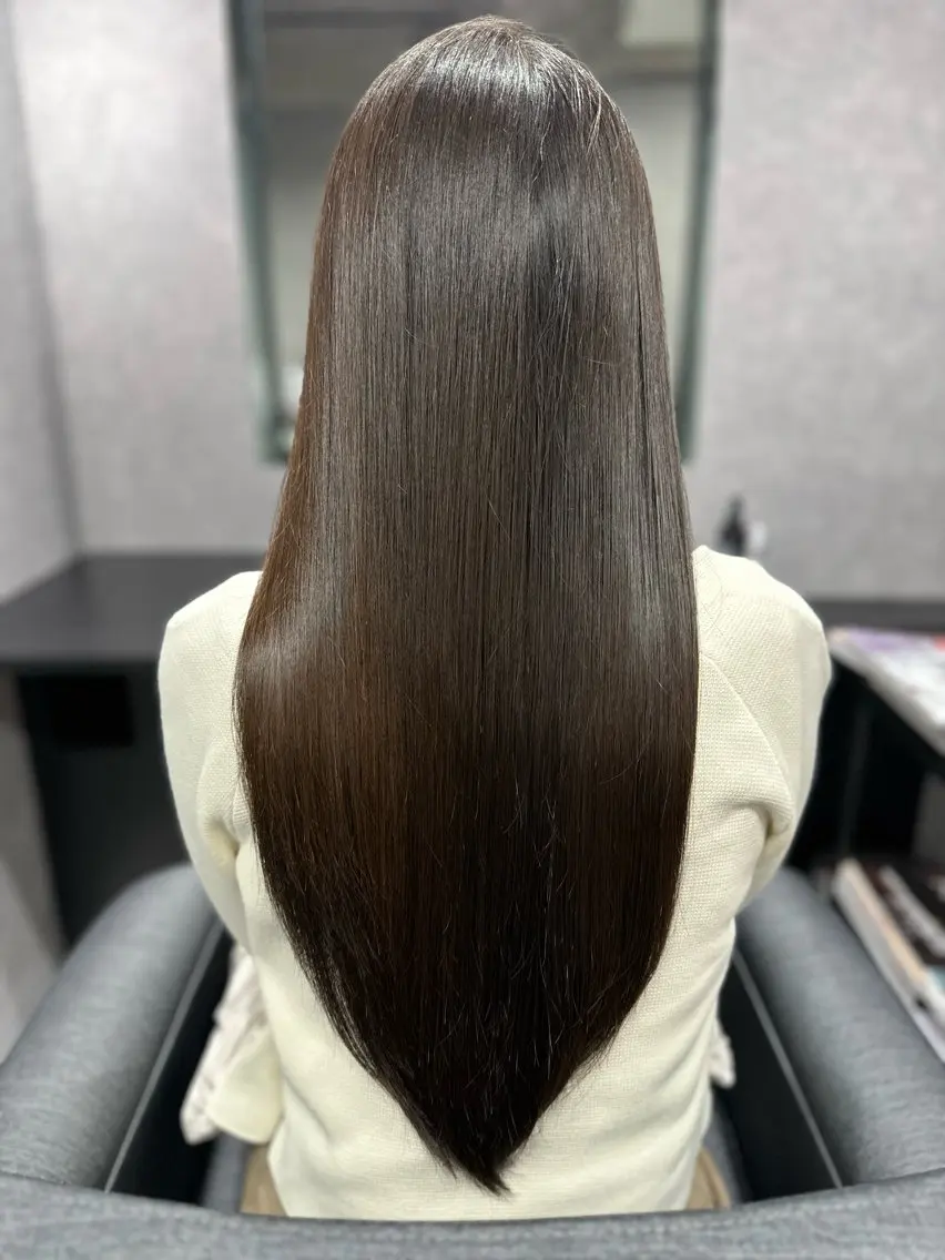 ロング トリートメント カット トリートメント 岩崎 恵実のヘアスタイル