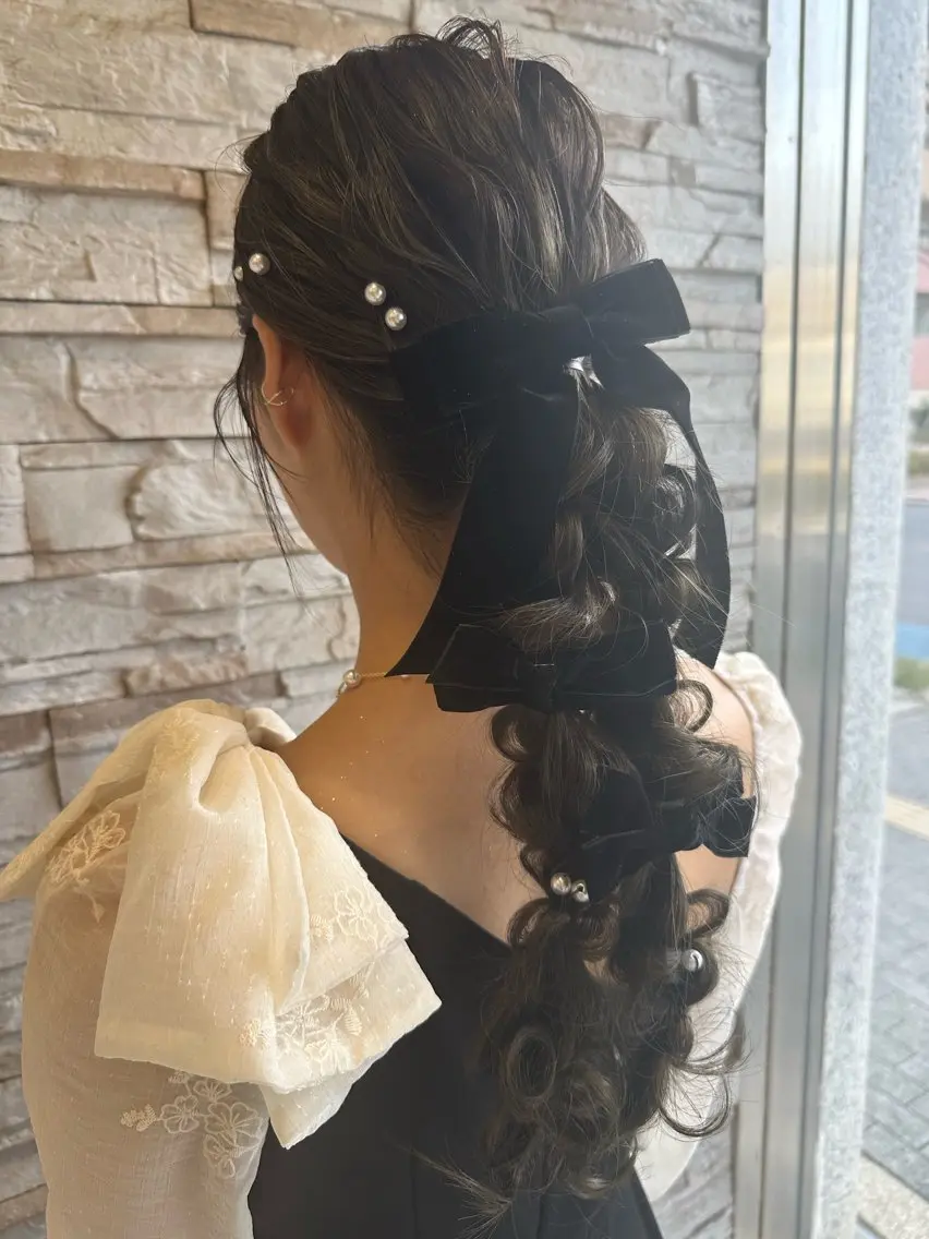 ヘアアレンジ ヘアセット 艶髪/ブリーチなし Wカラー🌺yuiのヘアスタイル