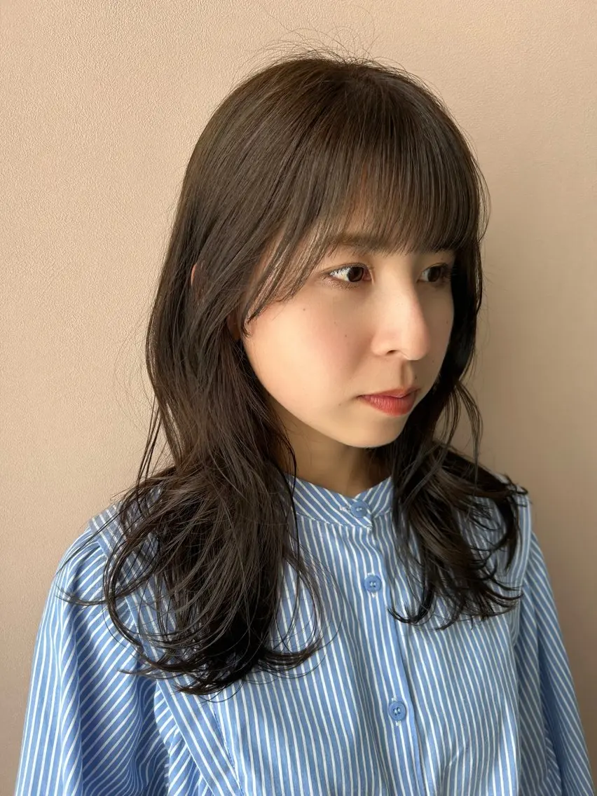 ロング カラー 透明感カラー グレージュ hubhair レイヤー/透明感のヘアスタイル