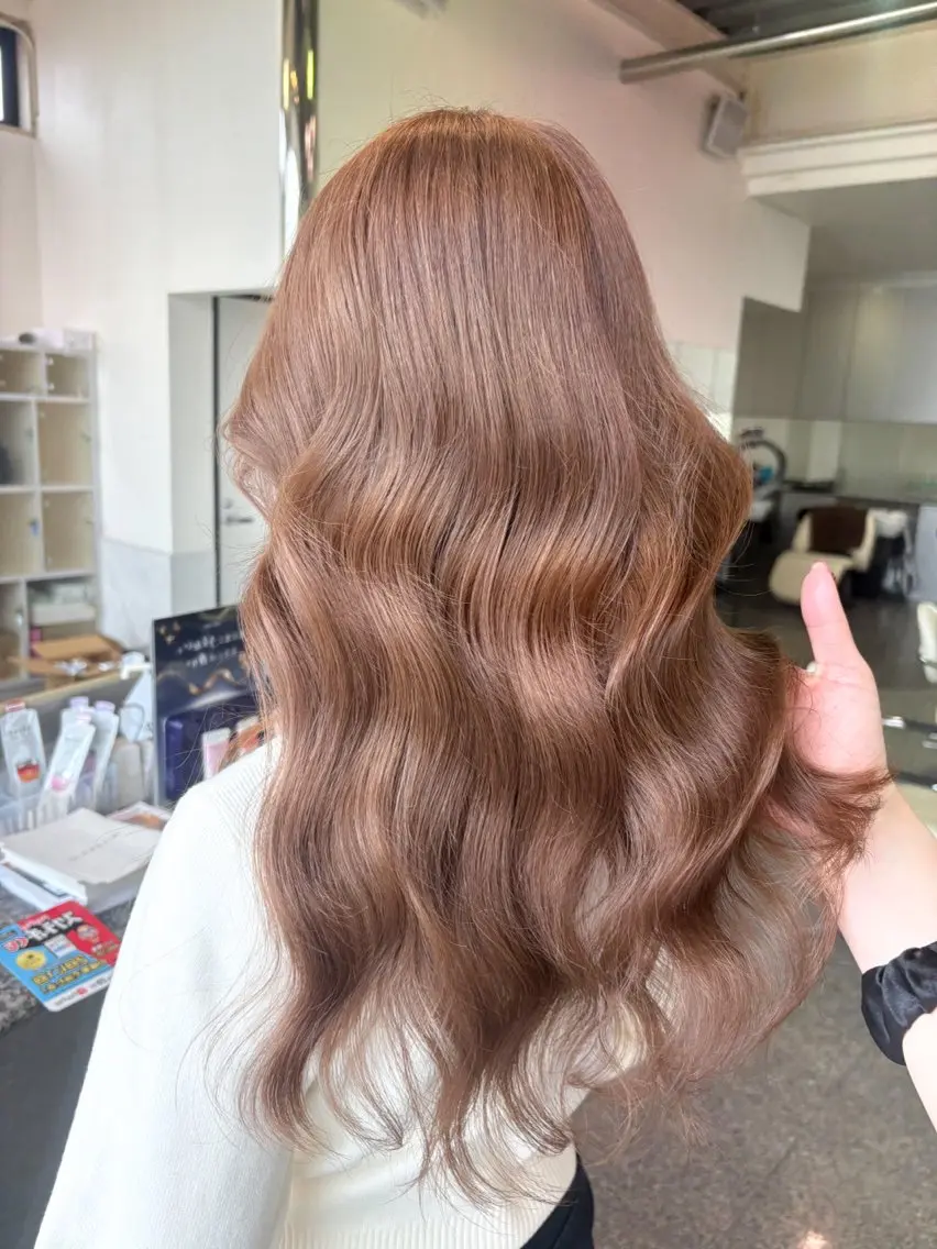 ロング カラー ブリーチ ブラウンカラー カット ヘアカラー トリートメント ハイトーン/ブリーチ 🤍足立里湖のヘアスタイル