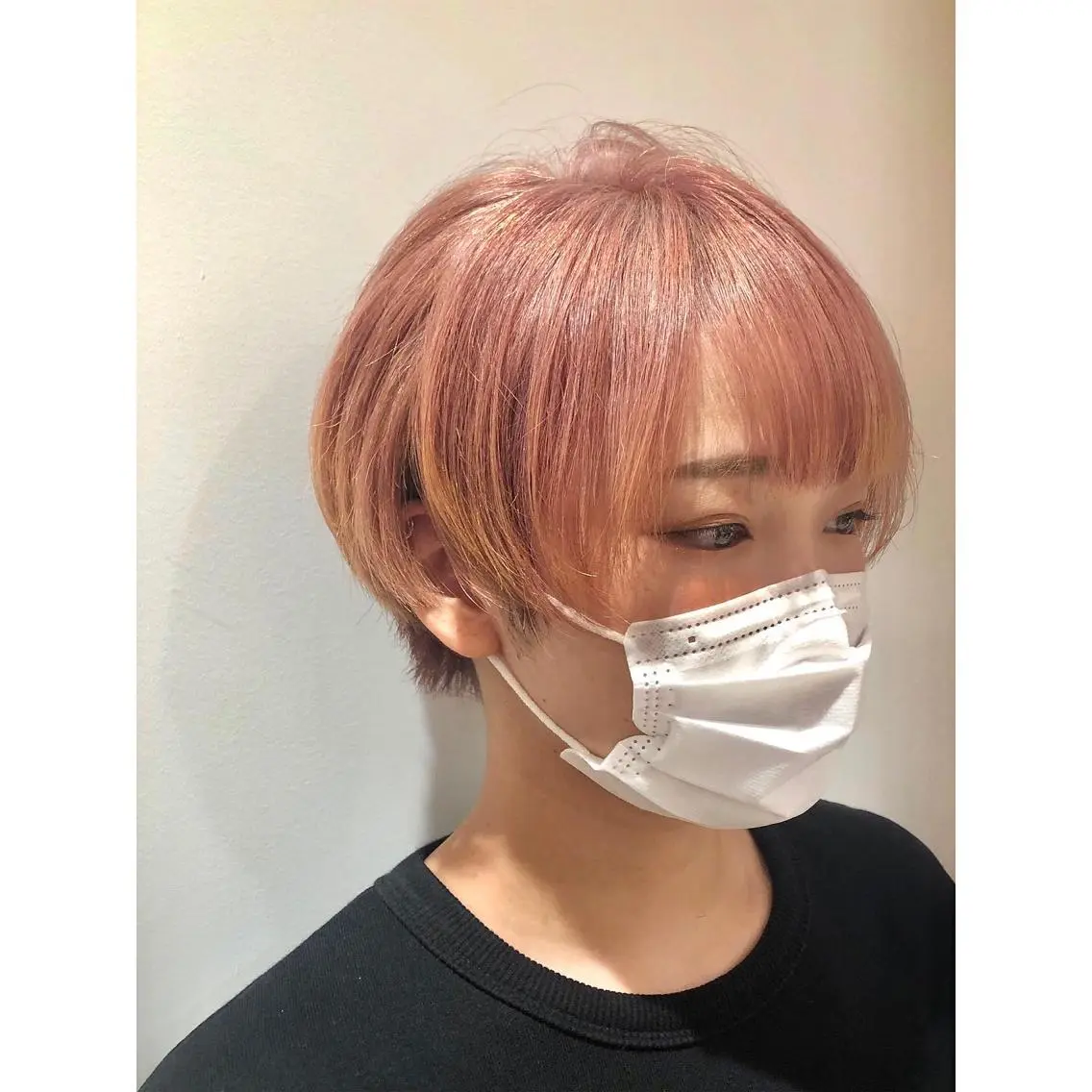 ショート カラー ブリーチ ダブルカラー ピンクカラー 推しカラー✨ オタク美容師ユウカのヘアスタイル
