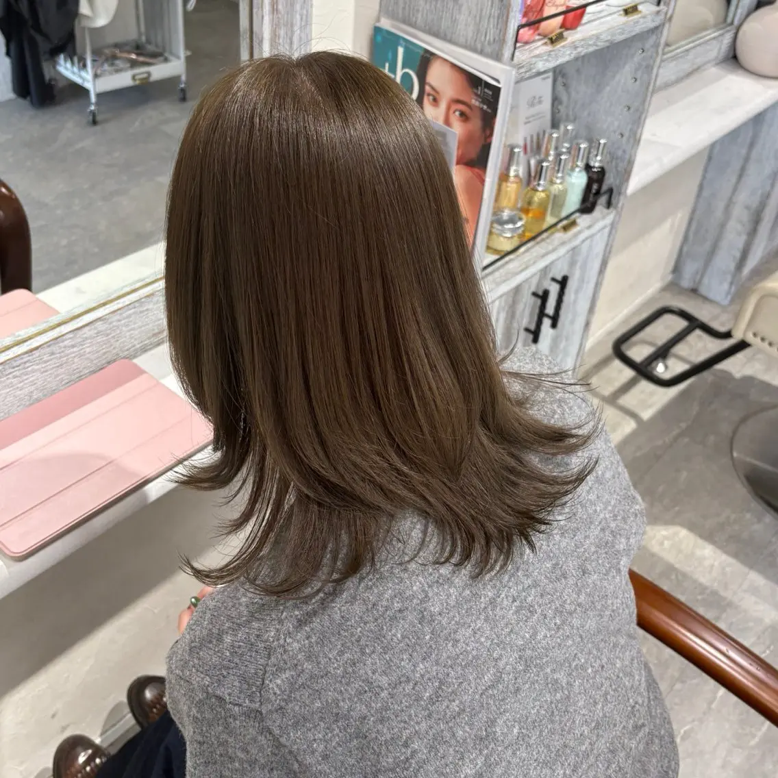 カラー ベージュカラー ブリーチ ダブルカラー ブリーチなしカラー オリーブベージュ ヘアカラー mayuka🐾 /カラー/まつパのヘアスタイル