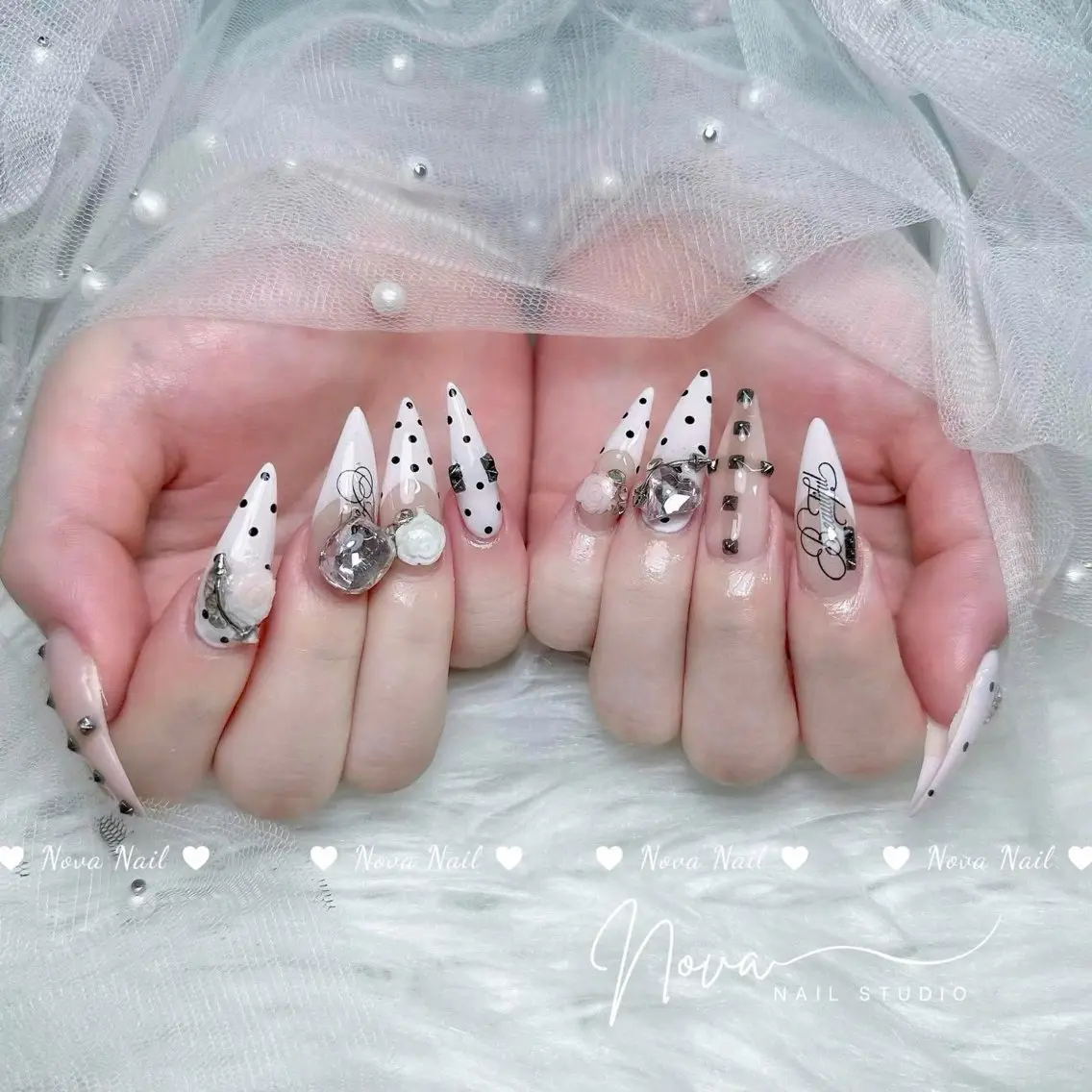 ネイル ハンドネイル ハンドケア Nova Nail Nambaのネイルデザイン