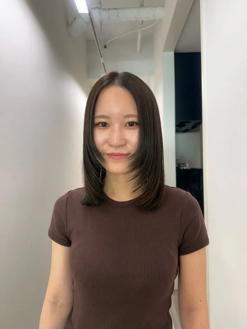 ミディアム レイヤーカット カット ヘアカラー トリートメント 髪質改善/韓国/ ヘアセット/夏美のヘアスタイル