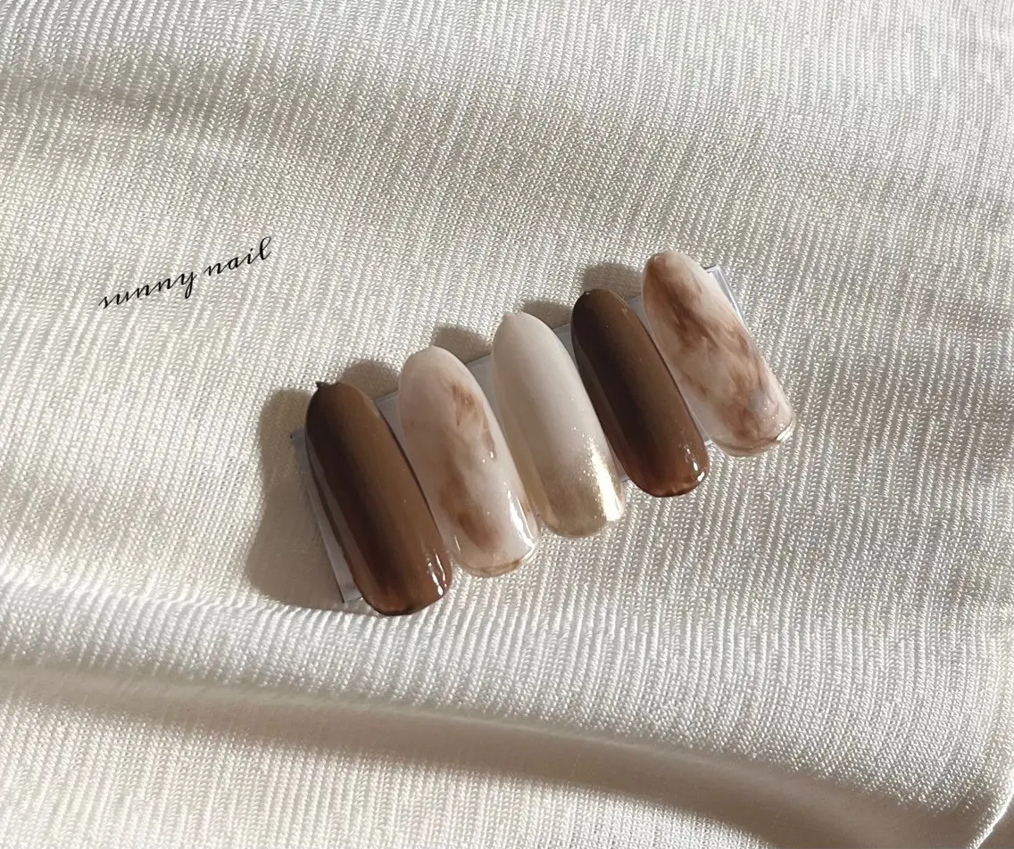 ネイル ブラウン ミラーネイル ニュアンスネイル sunny nailのネイルデザイン