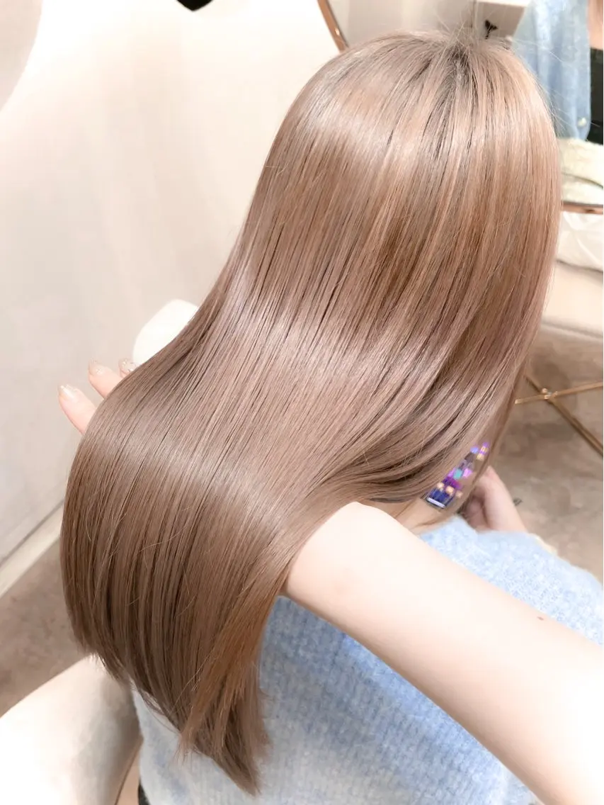 セミロング ボブ ハイライト 髪質改善 🍑韓国girly Saaya🍑🪄のヘアスタイル