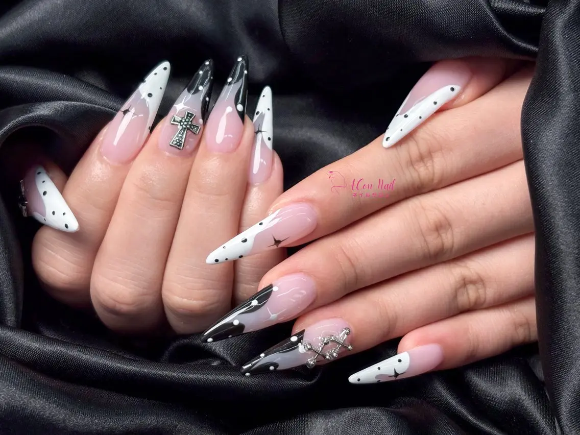 ネイル 桜ネイル 長さ出し フラワーネイル フレンチネイル ジェルネイル ハンドネイル ACon NailSalonのネイルデザイン