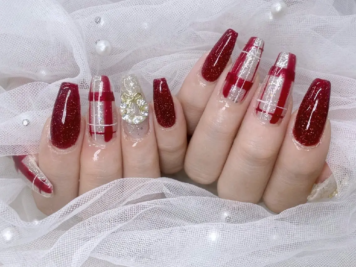 ネイル チークネイル 長さ出し フラッシュネイル フレンチネイル ジェルネイル Chouette Nailのネイルデザイン