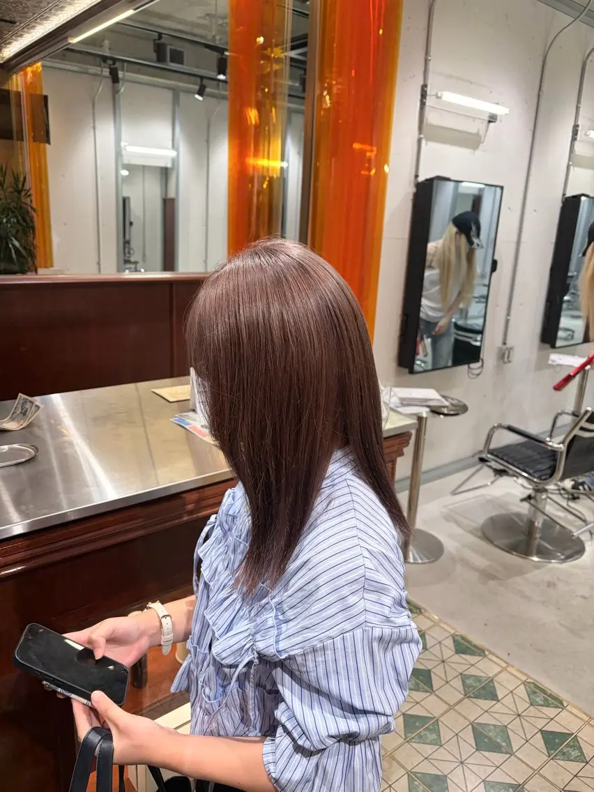ミディアム ヘアカラー Iris hina🎀のヘアスタイル