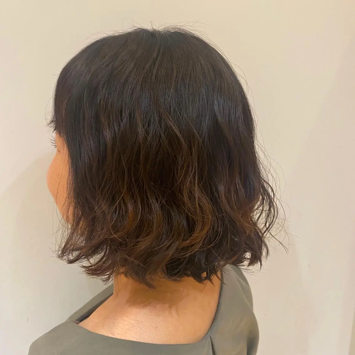 パーマ ボブ カット パーマ 大人可愛い♡コテ巻き パーマ🌼杉田 萌恵のヘアスタイル